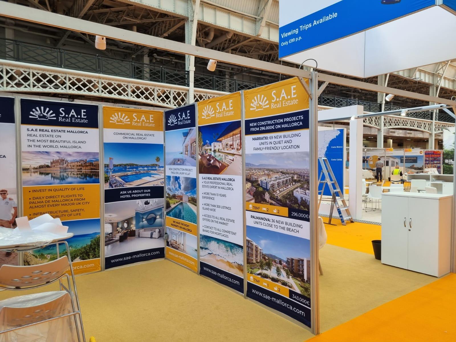 3m x 2m Shell Scheme Graphics for All Exhibitions – Backdropsource UK